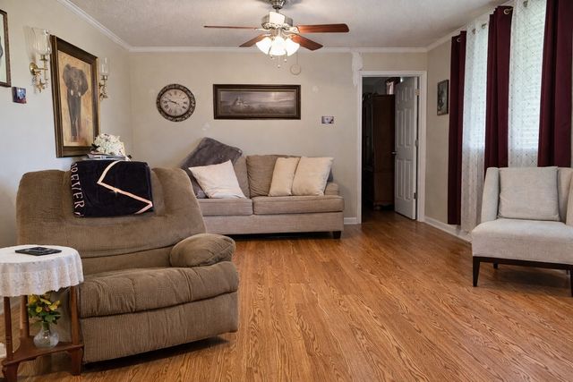 182 Rogers Ln, Birchwood, TN 37308