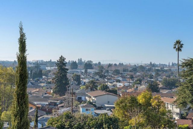 15675 Liberty Street, San Leandro, CA 94578