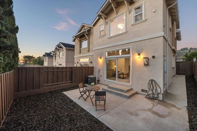 15675 Liberty Street, San Leandro, CA 94578