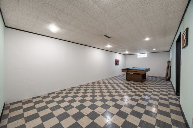 1010 Eastern Drive, Cedar Rapids, IA 52403