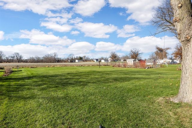 1010 Eastern Drive, Cedar Rapids, IA 52403