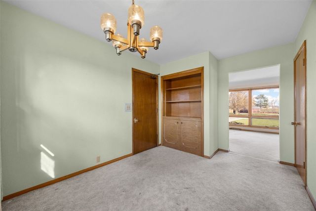 1010 Eastern Drive, Cedar Rapids, IA 52403