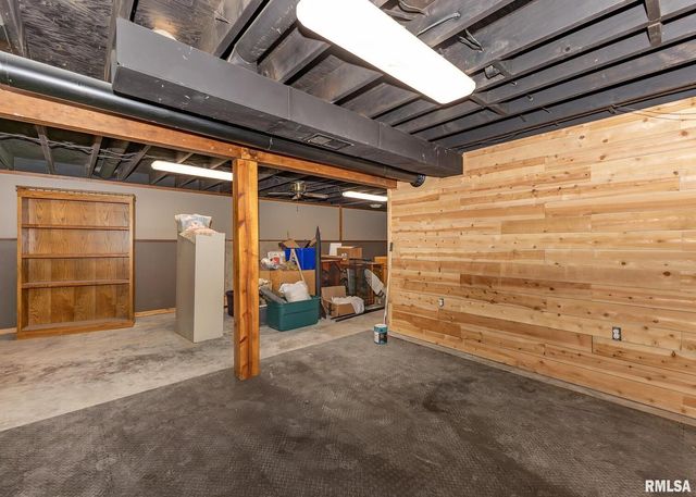 1430 4TH Street, Camanche, IA 52730