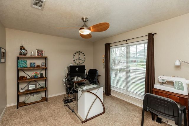 7615 Colonial Drive, Beaumont, TX 77707