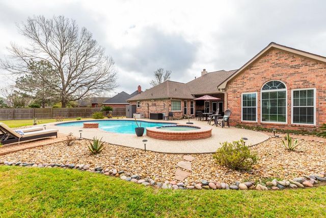 7615 Colonial Drive, Beaumont, TX 77707