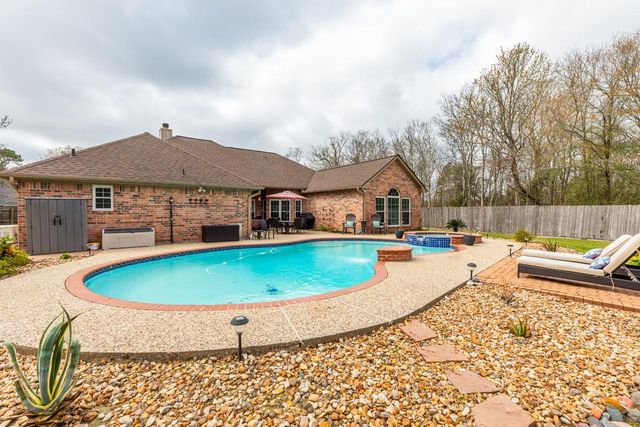 7615 Colonial Drive, Beaumont, TX 77707