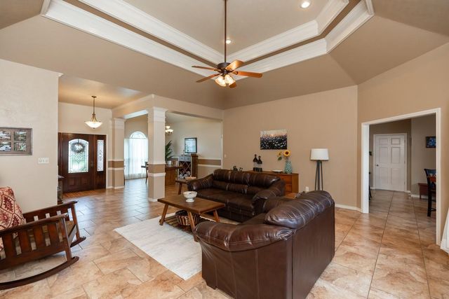 7615 Colonial Drive, Beaumont, TX 77707