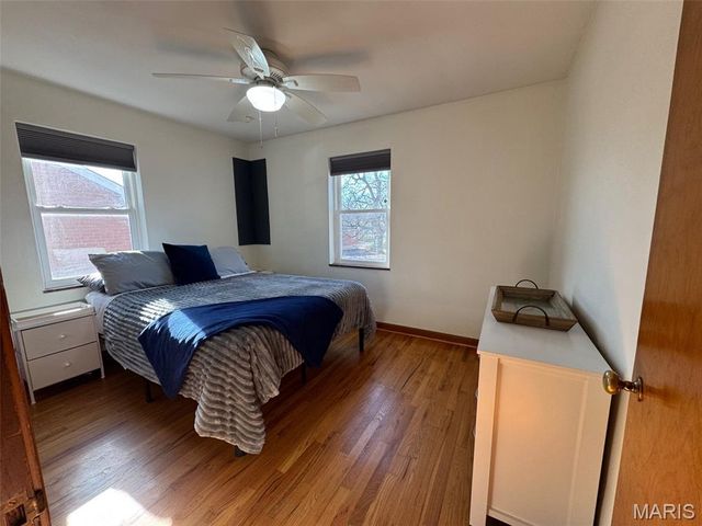 84 S Laclede Station Road, Webster Groves, MO 63119