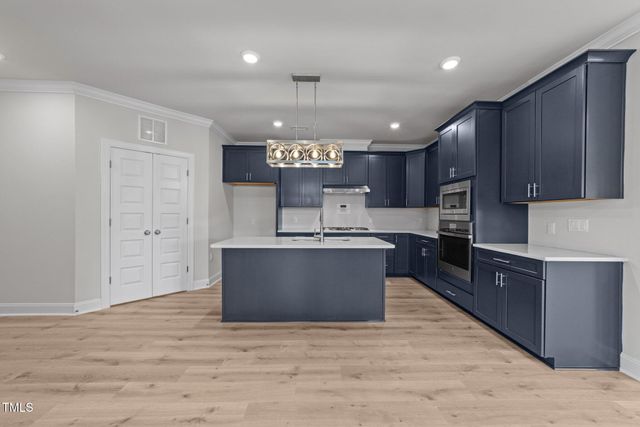 1600 Gathering Park Circle 201, Cary, NC 27519