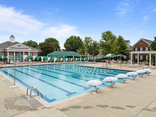 1600 Gathering Park Circle 201, Cary, NC 27519