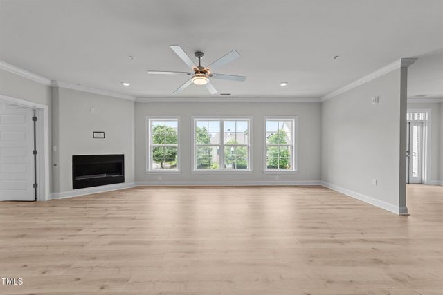 1600 Gathering Park Circle 201, Cary, NC 27519