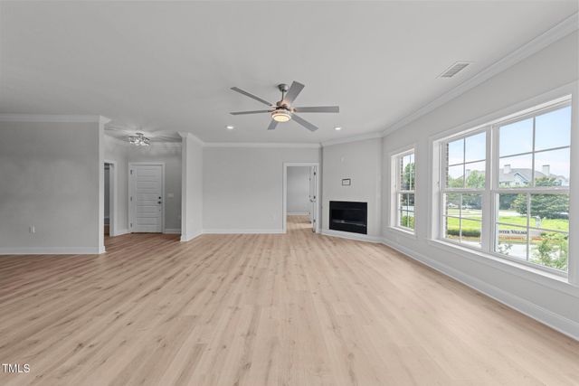 1600 Gathering Park Circle 201, Cary, NC 27519