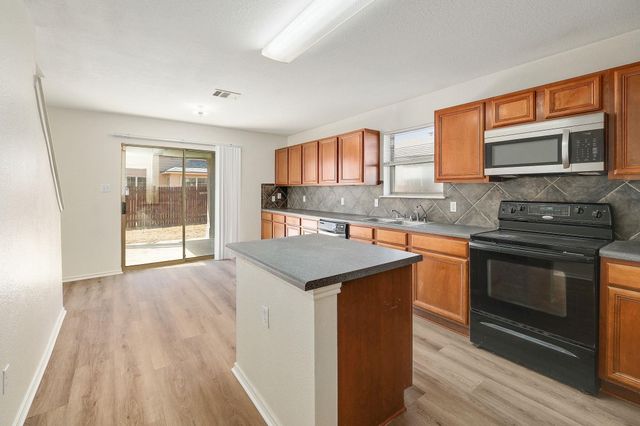 3502 Sandy Brook DR, Round Rock, TX 78665