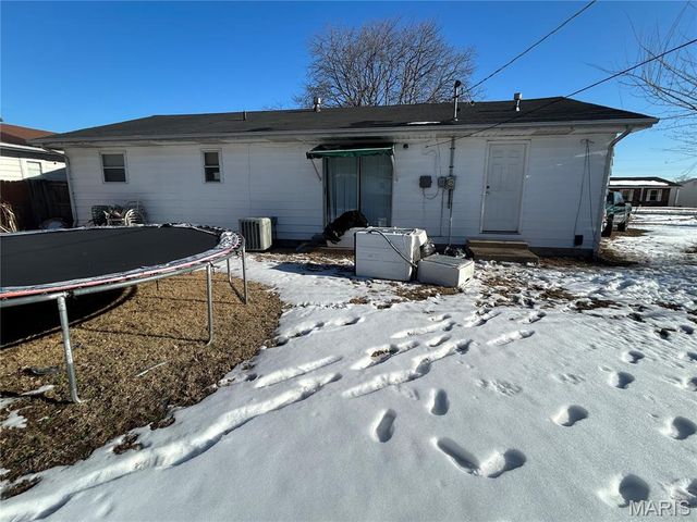 1420 Doris Avenue, Cahokia, IL 62206