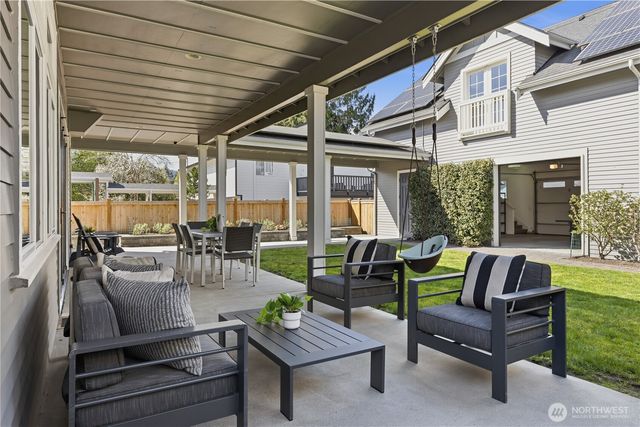 260 NE Alder Street, Issaquah, WA 98027