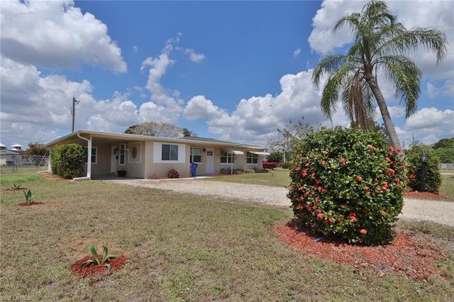 11 California RD, Lehigh Acres, FL 33936