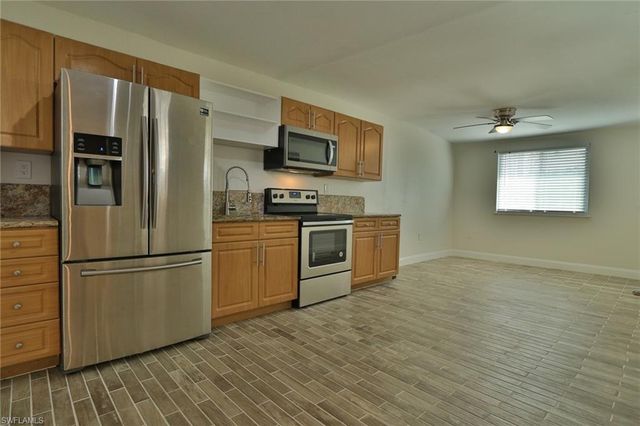 11 California RD, Lehigh Acres, FL 33936