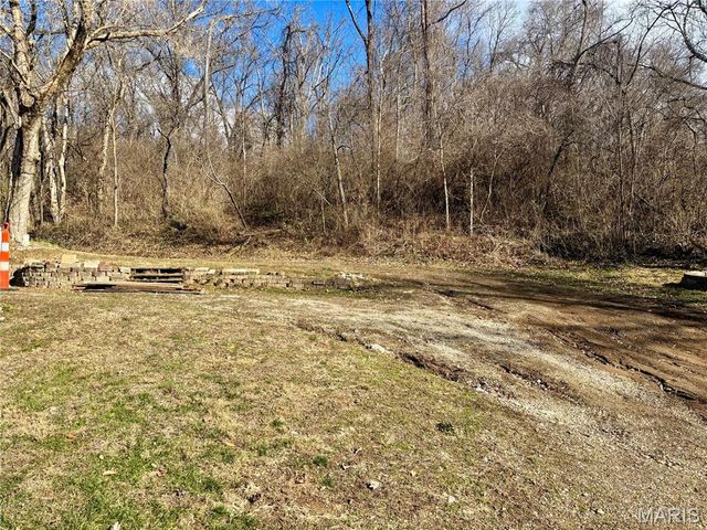 1029 Summer Lane, Caseyville, IL 62232