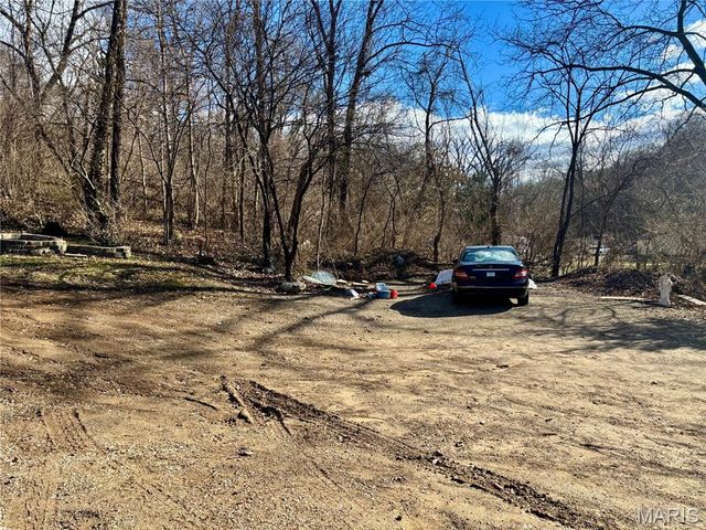 1029 Summer Lane, Caseyville, IL 62232