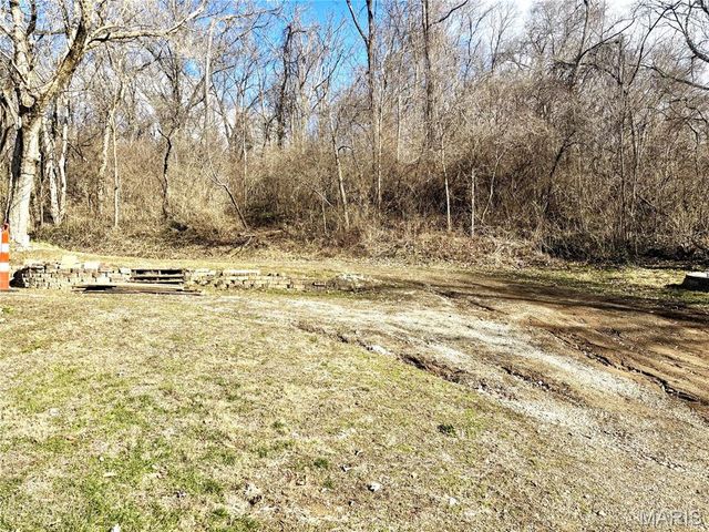 1029 Summer Lane, Caseyville, IL 62232