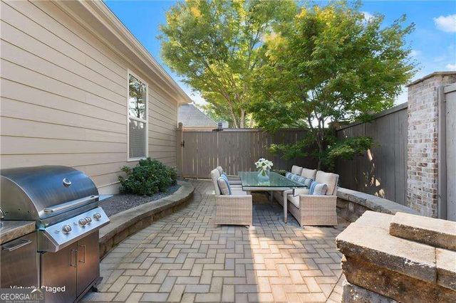 240 Somerset Circle, Woodstock, GA 30189
