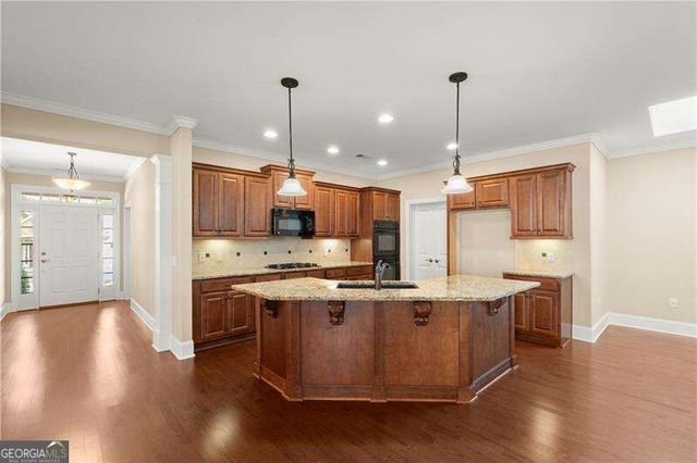240 Somerset Circle, Woodstock, GA 30189