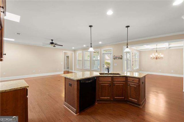 240 Somerset Circle, Woodstock, GA 30189