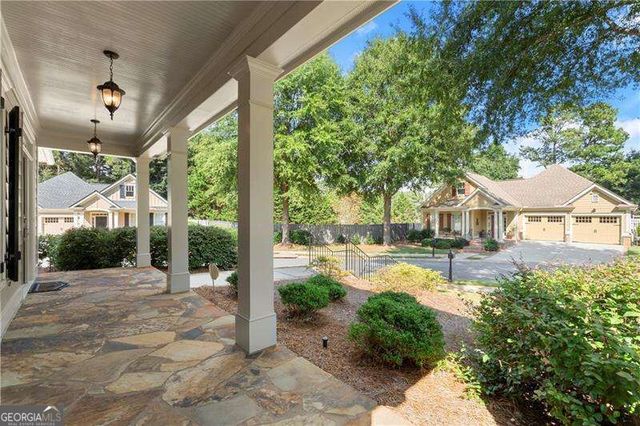240 Somerset Circle, Woodstock, GA 30189