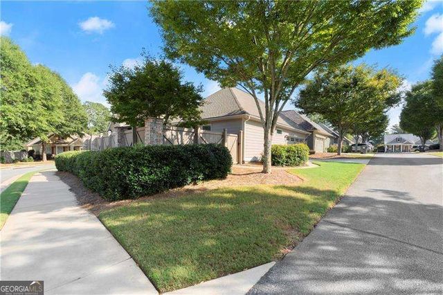 240 Somerset Circle, Woodstock, GA 30189