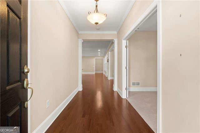 240 Somerset Circle, Woodstock, GA 30189