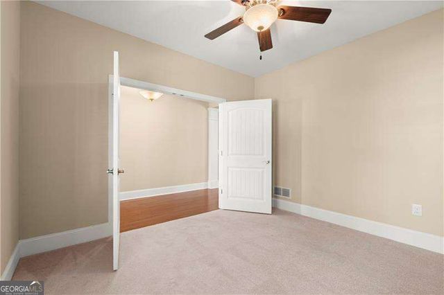 240 Somerset Circle, Woodstock, GA 30189