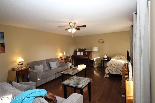 148 Primrose Dr, Mt Washington, KY 40047