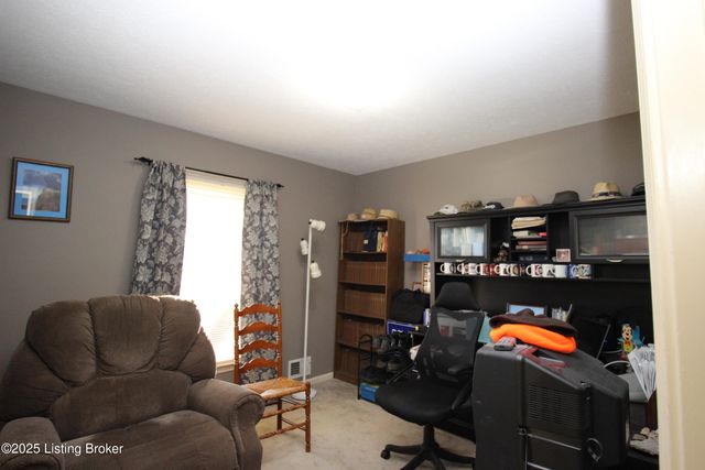 148 Primrose Dr, Mt Washington, KY 40047