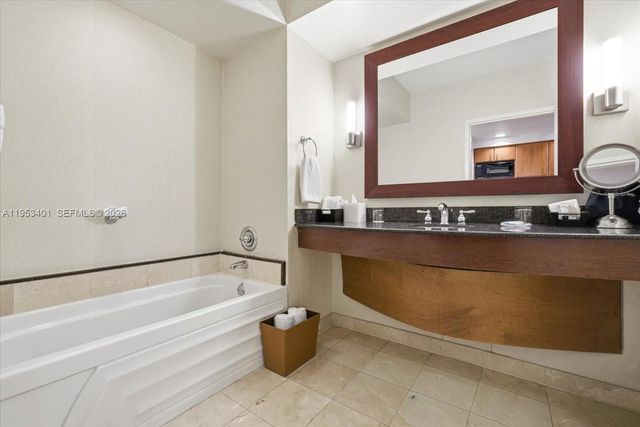 18001 Collins Ave 1111, Sunny Isles Beach, FL 33160