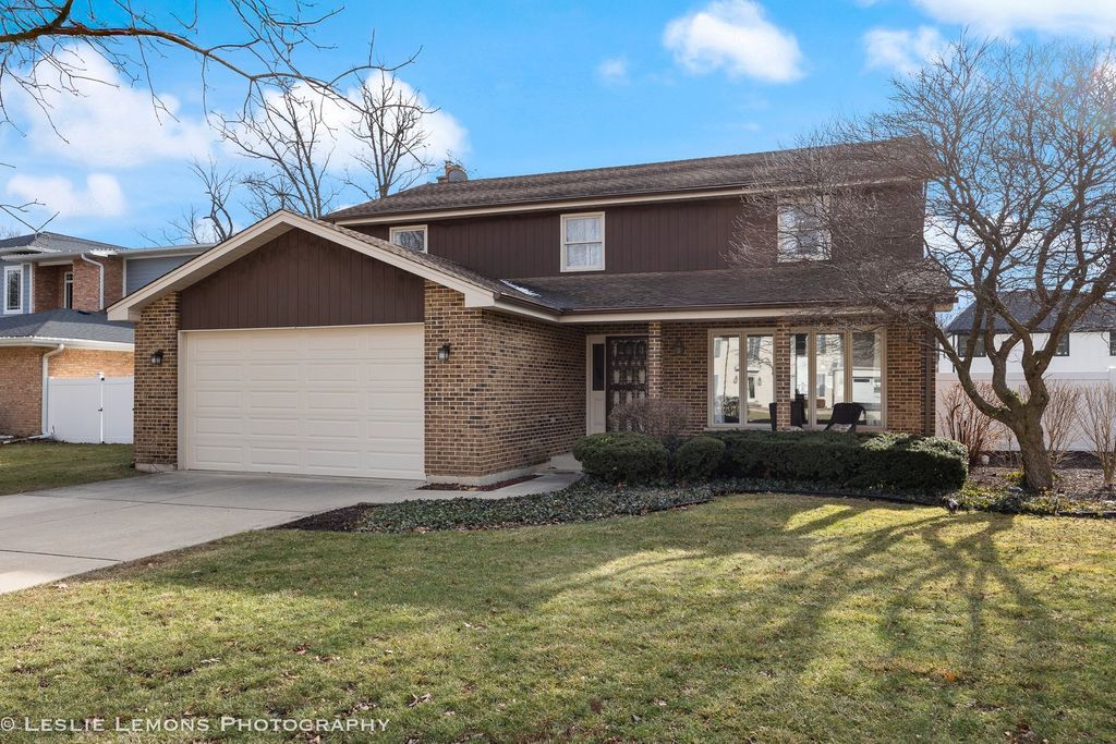 398 Woodlane Court, Wood Dale, IL 60191
