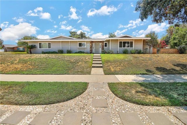 1960 Wetherly, Riverside, CA 92506