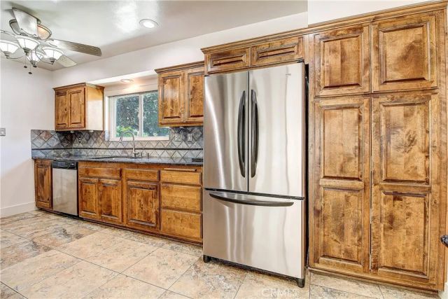 1960 Wetherly, Riverside, CA 92506