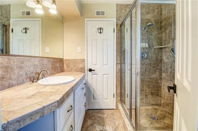 1960 Wetherly, Riverside, CA 92506