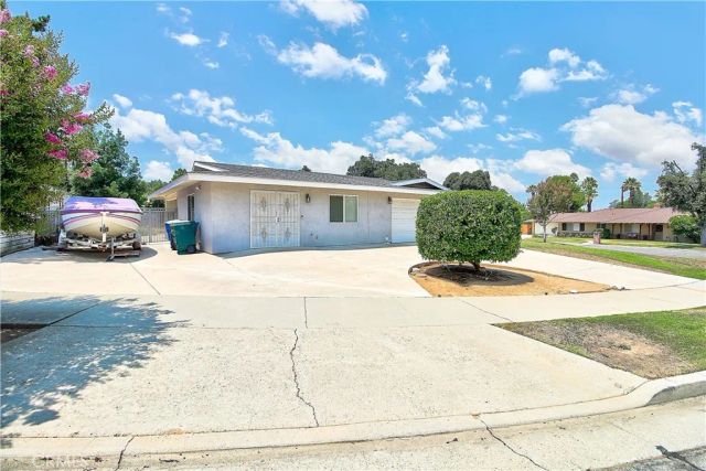 1960 Wetherly, Riverside, CA 92506