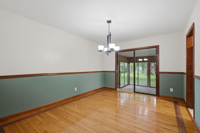 4017 S Fairway Avenue, Springfield, MO 65804