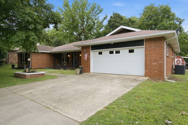 4017 S Fairway Avenue, Springfield, MO 65804