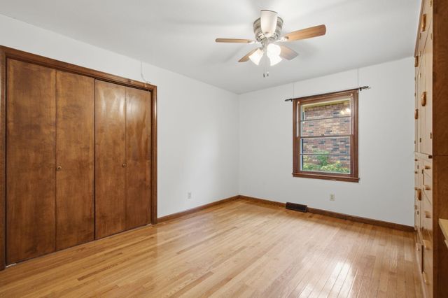 4017 S Fairway Avenue, Springfield, MO 65804