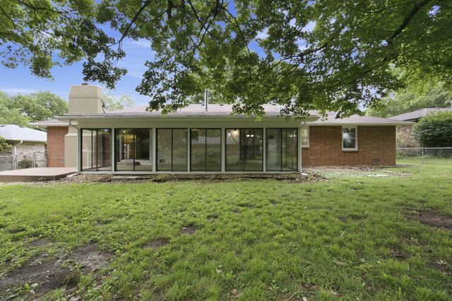 4017 S Fairway Avenue, Springfield, MO 65804