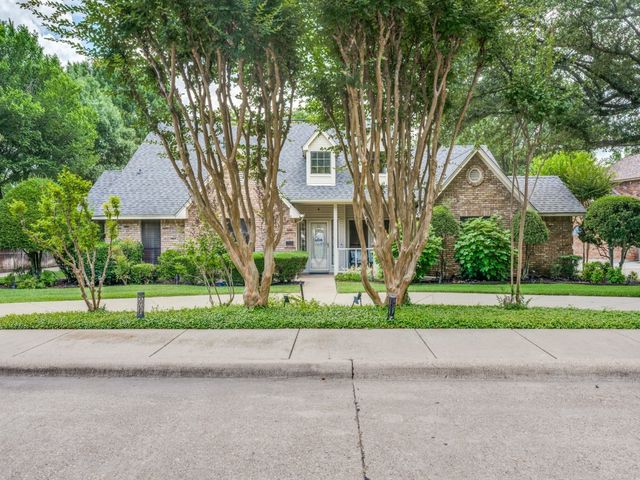 1000 Balfour Drive, Cedar Hill, TX 75104