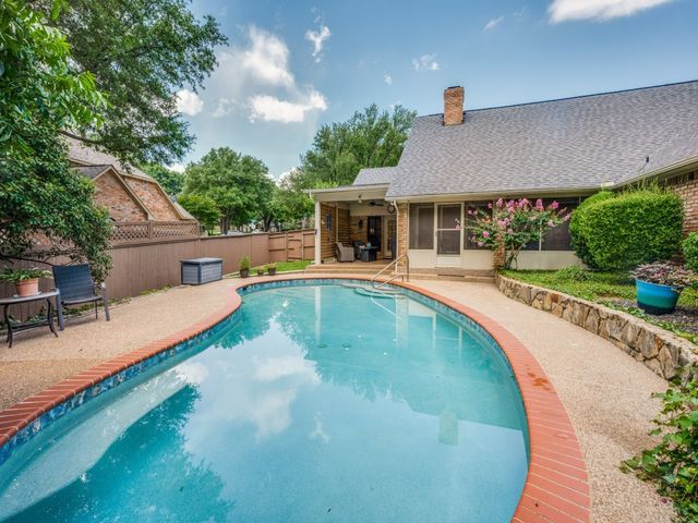 1000 Balfour Drive, Cedar Hill, TX 75104