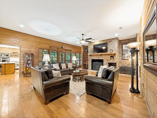 1000 Balfour Drive, Cedar Hill, TX 75104