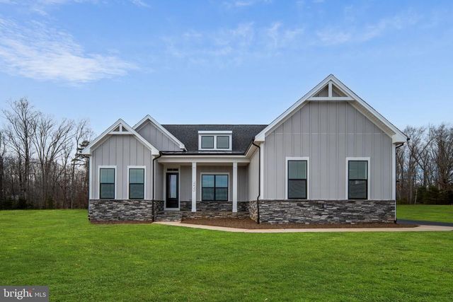 8633 ROSNI WAY, Fredericksburg, VA 22407