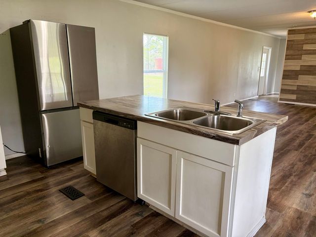 127 Bell Street, Beckville, TX 75631