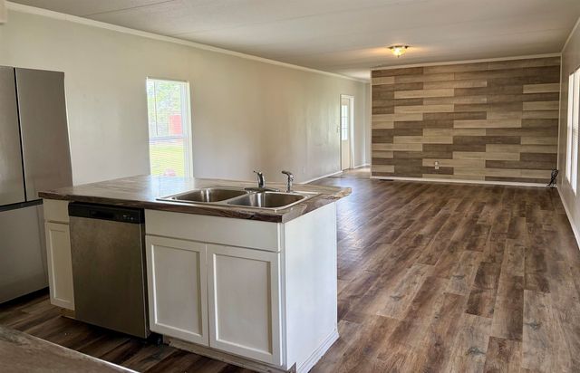 127 Bell Street, Beckville, TX 75631