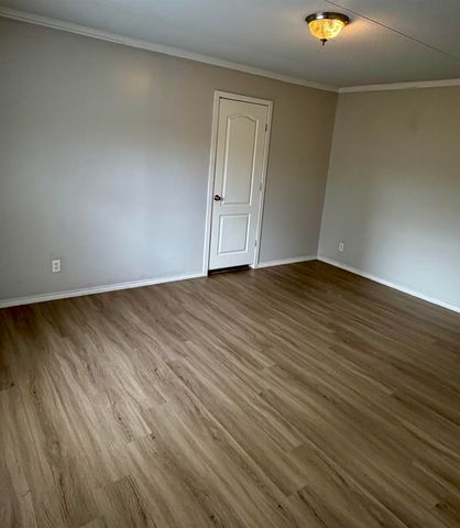 127 Bell Street, Beckville, TX 75631